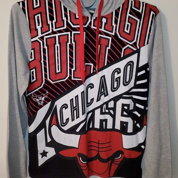 Nba brand Chicago bulls large graphic long sleeve. - Picture 2 of 4